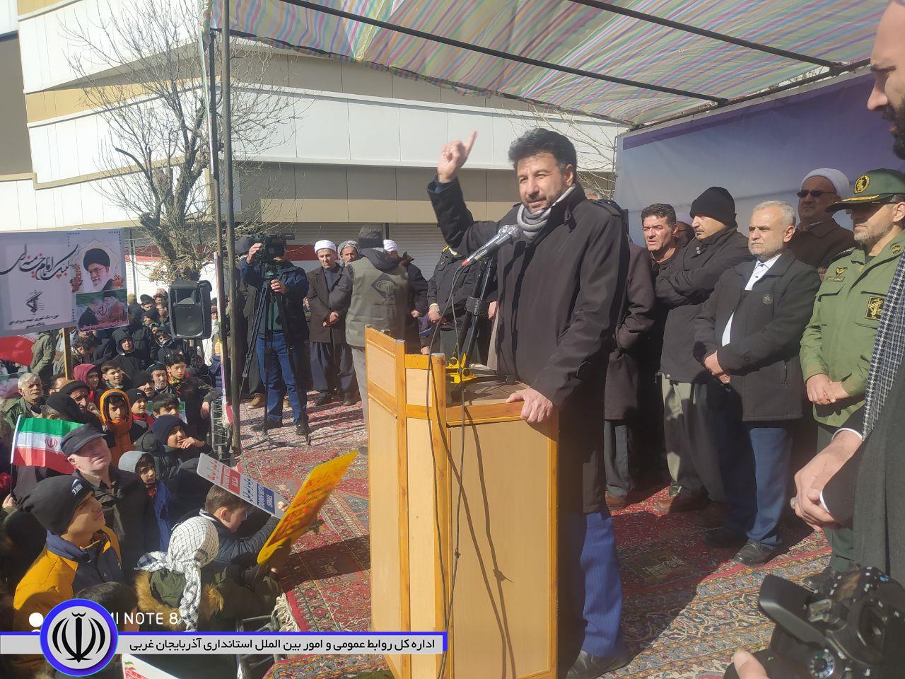 ادامه دهنده راه امام و خون شهید سپهبد حاج قاسم سلیمانی هستیم