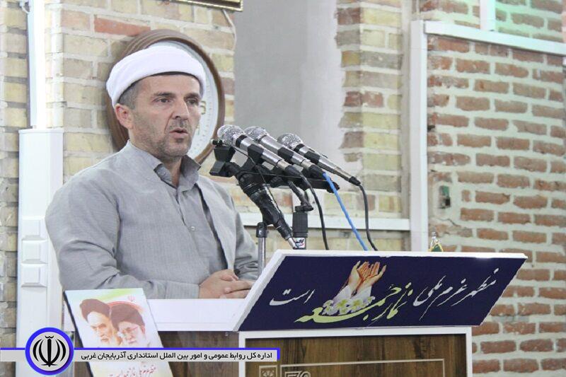 امام جمعه مهاباد: تبیین دستاوردهای انقلاب اسلامی وظیفه همگانی است