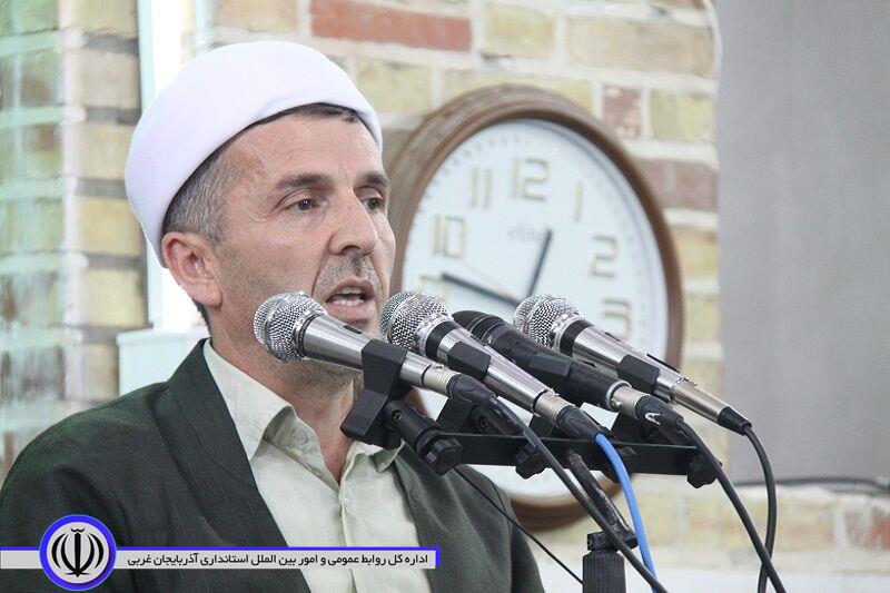 امام جمعه مهاباد: امام حسین (ع) نماد ایستادگی در مقابل ظلم است
