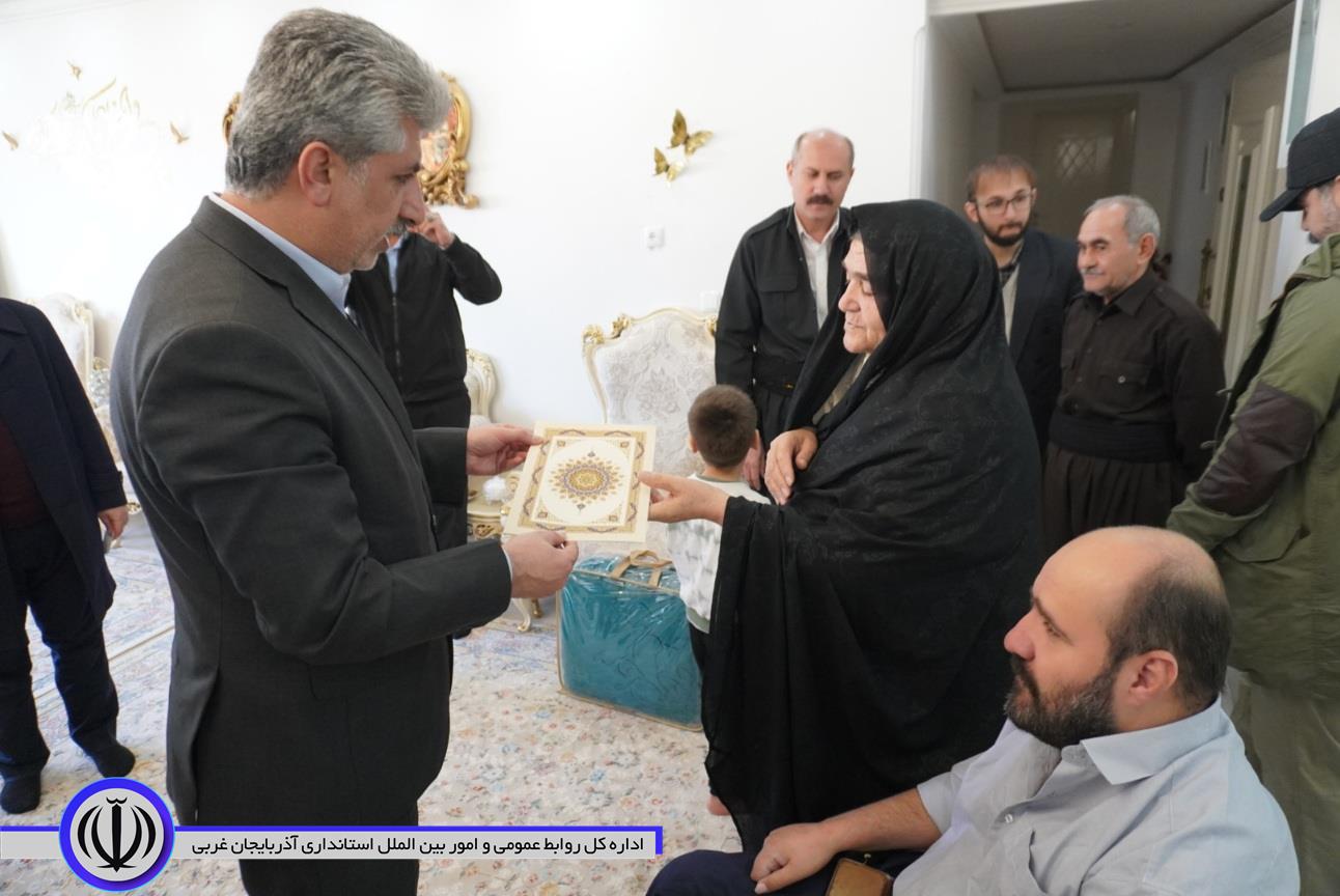 قدردانی از سال‌ها صبر و استقامت خانواده‌های شهدا