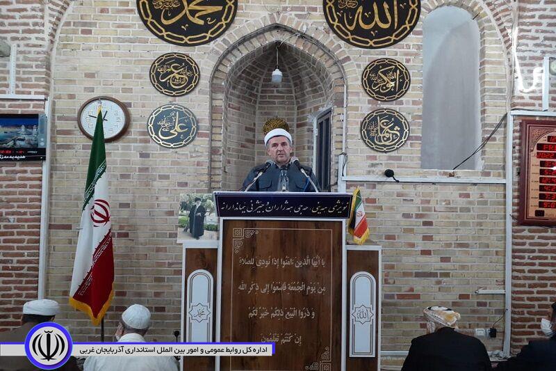 دشمنان در صدد ایجاد جنگ و خونریزی در کشورهای اسلامی هستند