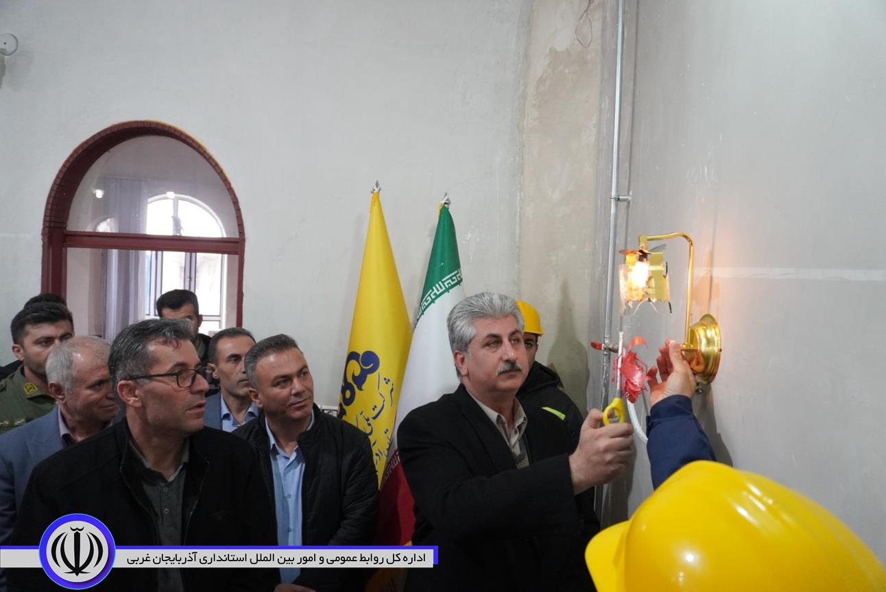 700 میلیارد ریال پروژه‌های آموزشی، راهداری و عمرانی در مهاباد افتتاح شد