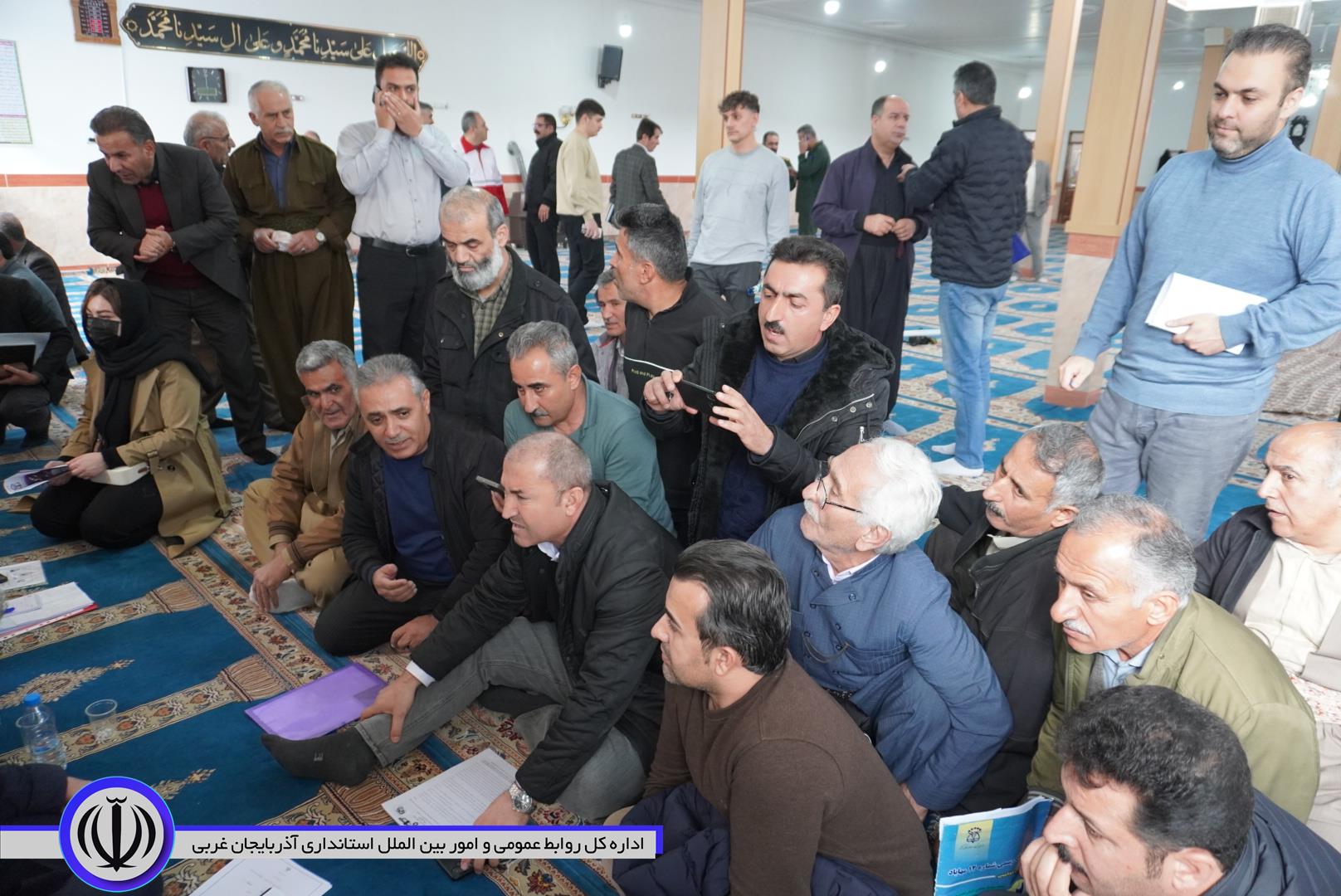 دیدار صمیمی مسئولین شهرستان با جمعی از شهروندان منطقه پشت تپ