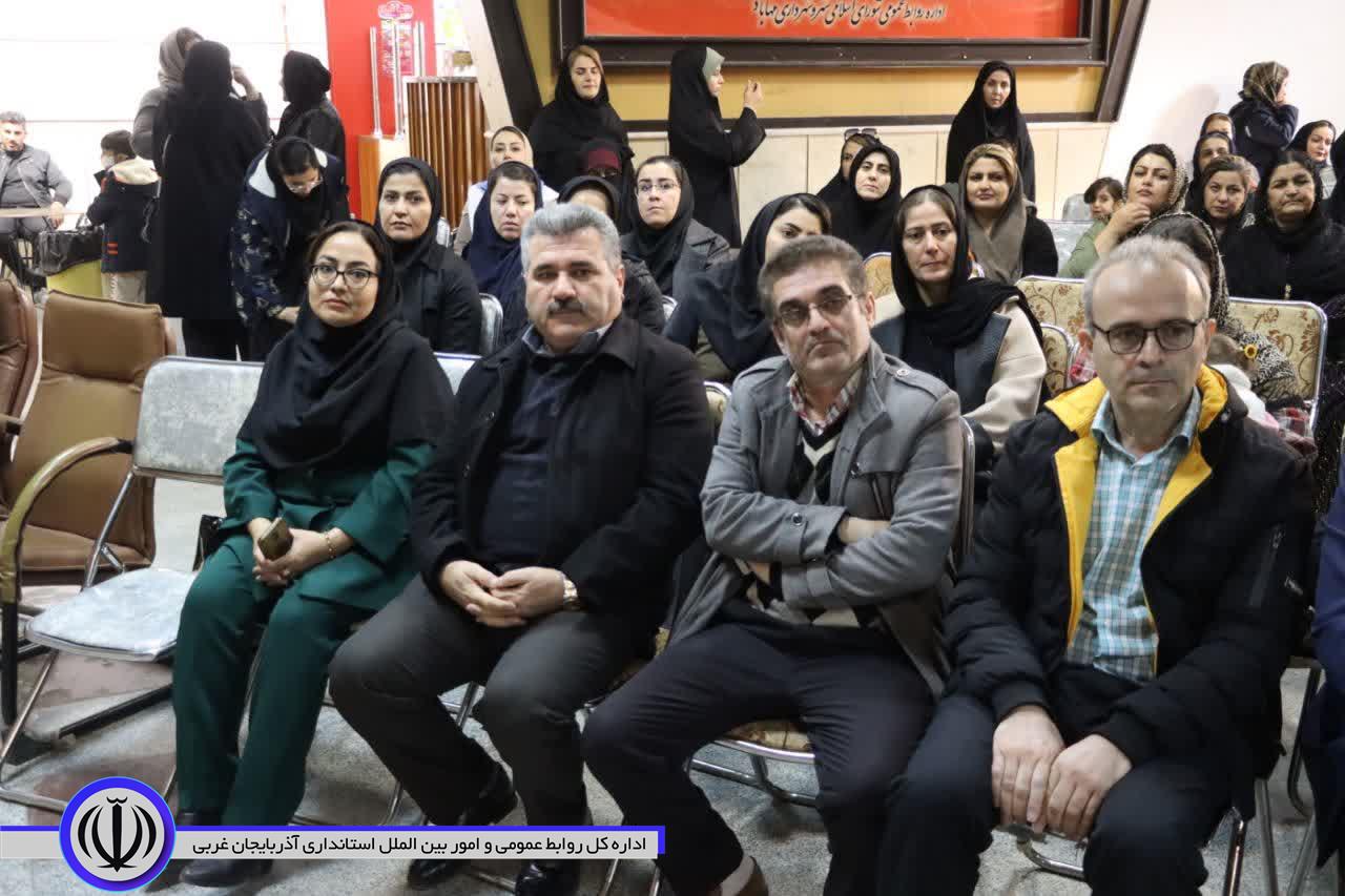 جشنواره و نمایشگاه غذاهای محلی در مهاباد برگزار شد