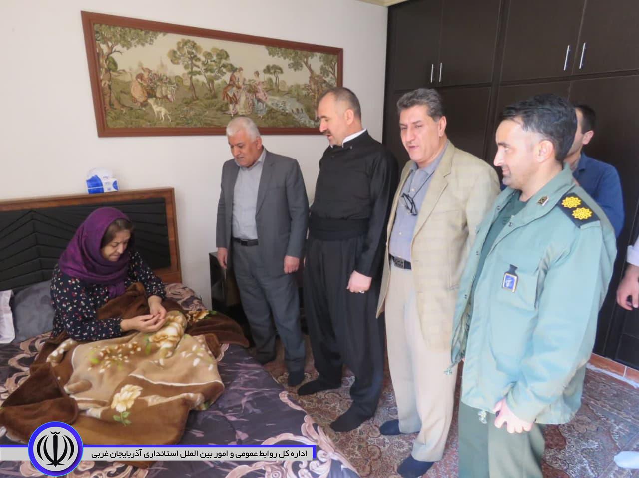 فرماندار: استخدام فرزندان شهدا و جانبازان مهاباد پیگیری می شود