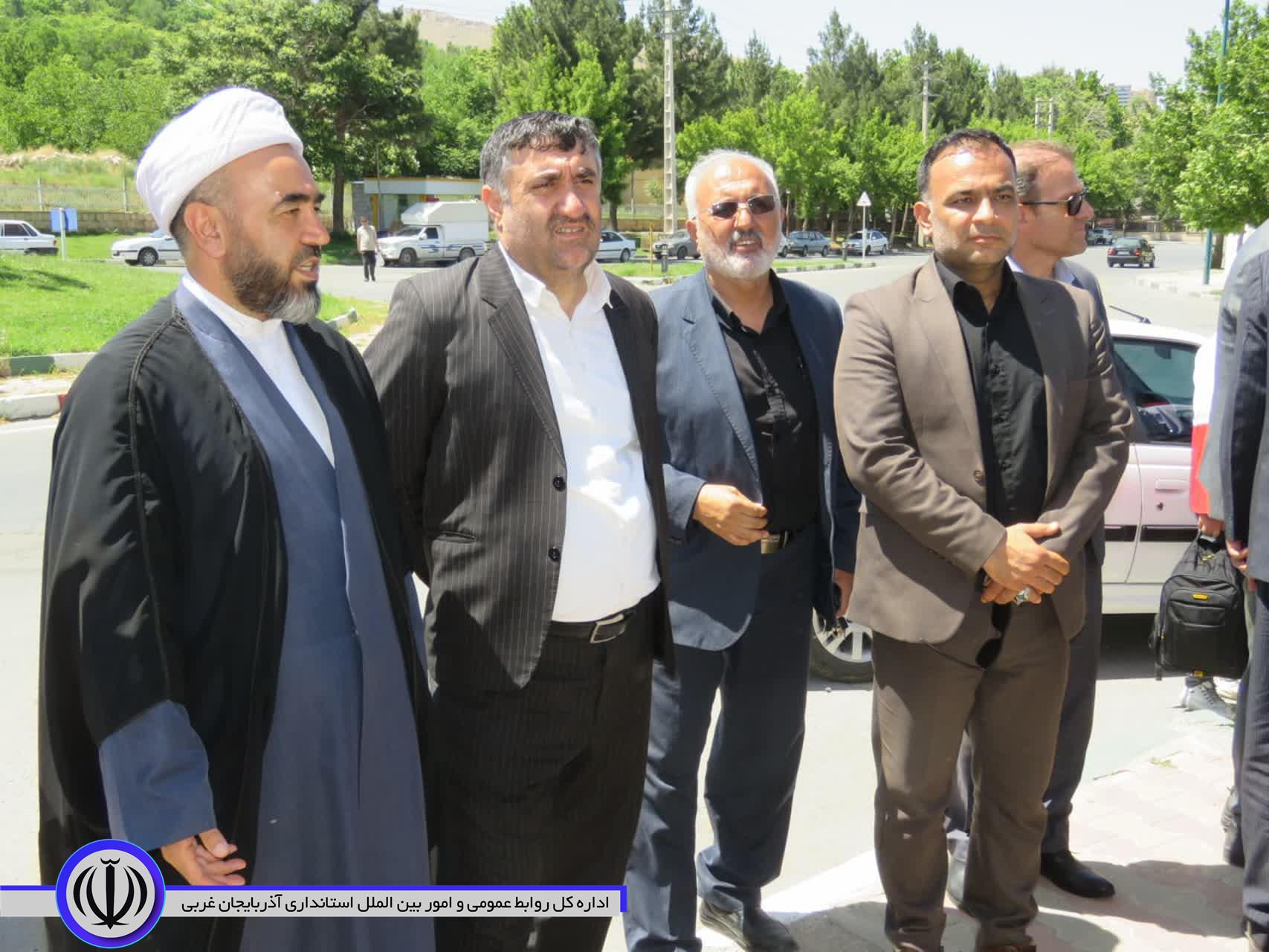 اعزام کاروان زیارتی به مرقد مطهر امام راحل(ره) از مهاباد