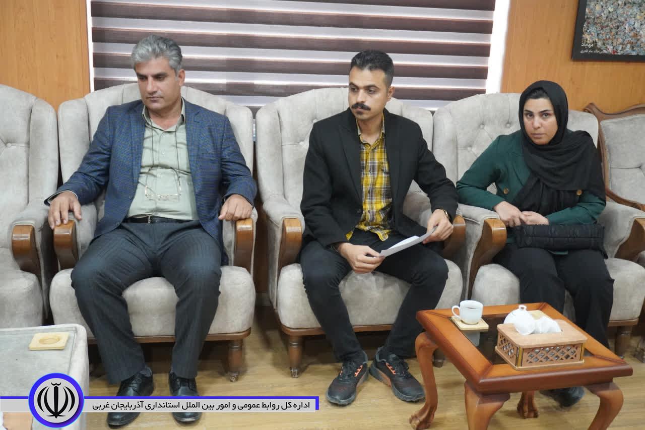 پاسخگویی و پیگیری مطالبات شهروندان در ملاقات مردمی با فرماندار مهاباد