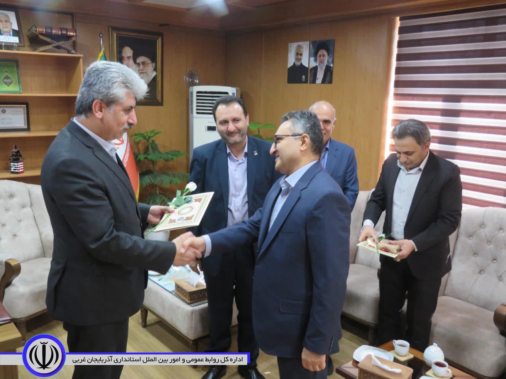 مراسم تودیع و معارفه رئیس پایگاه انتقال خون مهاباد برگزار شد