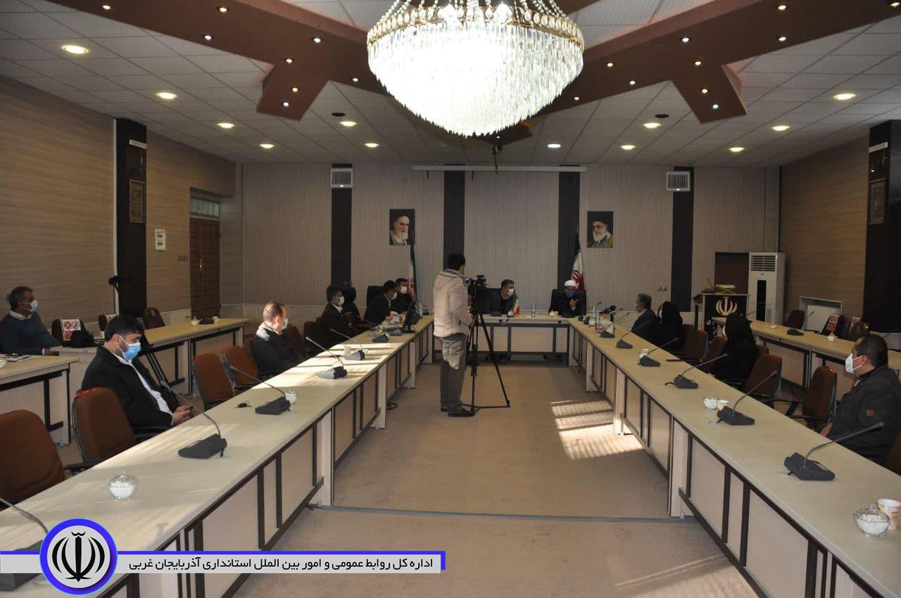 برگزاری آیین تکریم روز پرستار در فرمانداری مهاباد
