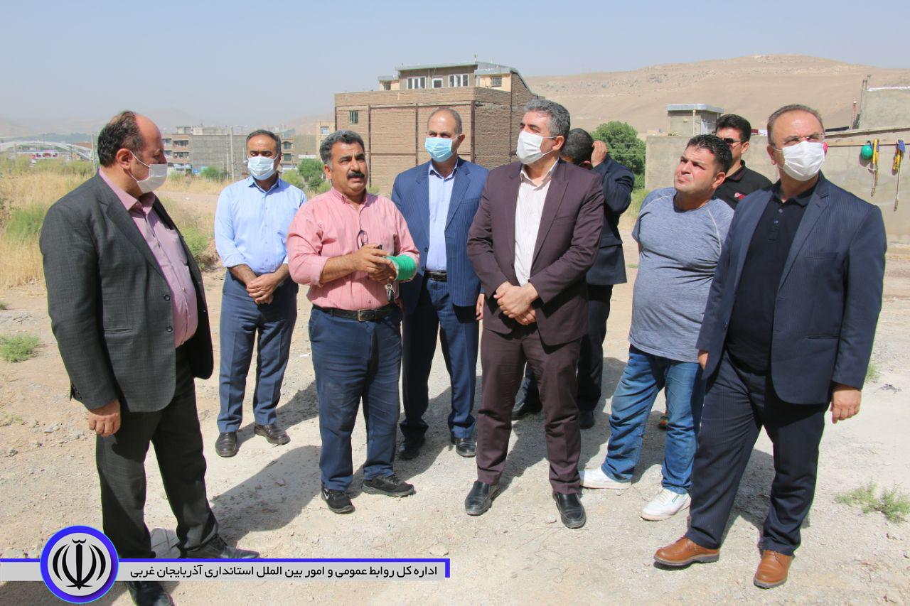 بازدید فرماندار مهاباد از مسکن جامعه ی معلولین شهرستان