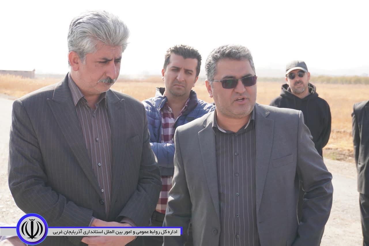 بازدید مدیر شرکت شهرکهای کشاورزی وزارت جهاد کشاورزی از مجتمع گلخانه ای مهاباد