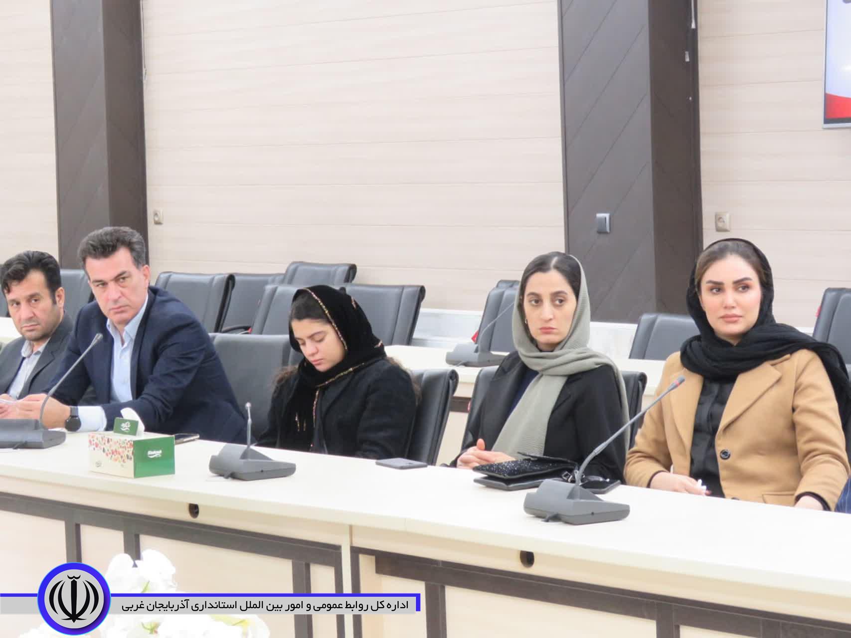 نشست صمیمی فرماندار ویژه مهاباد با جامعه ورزشی این شهرستان