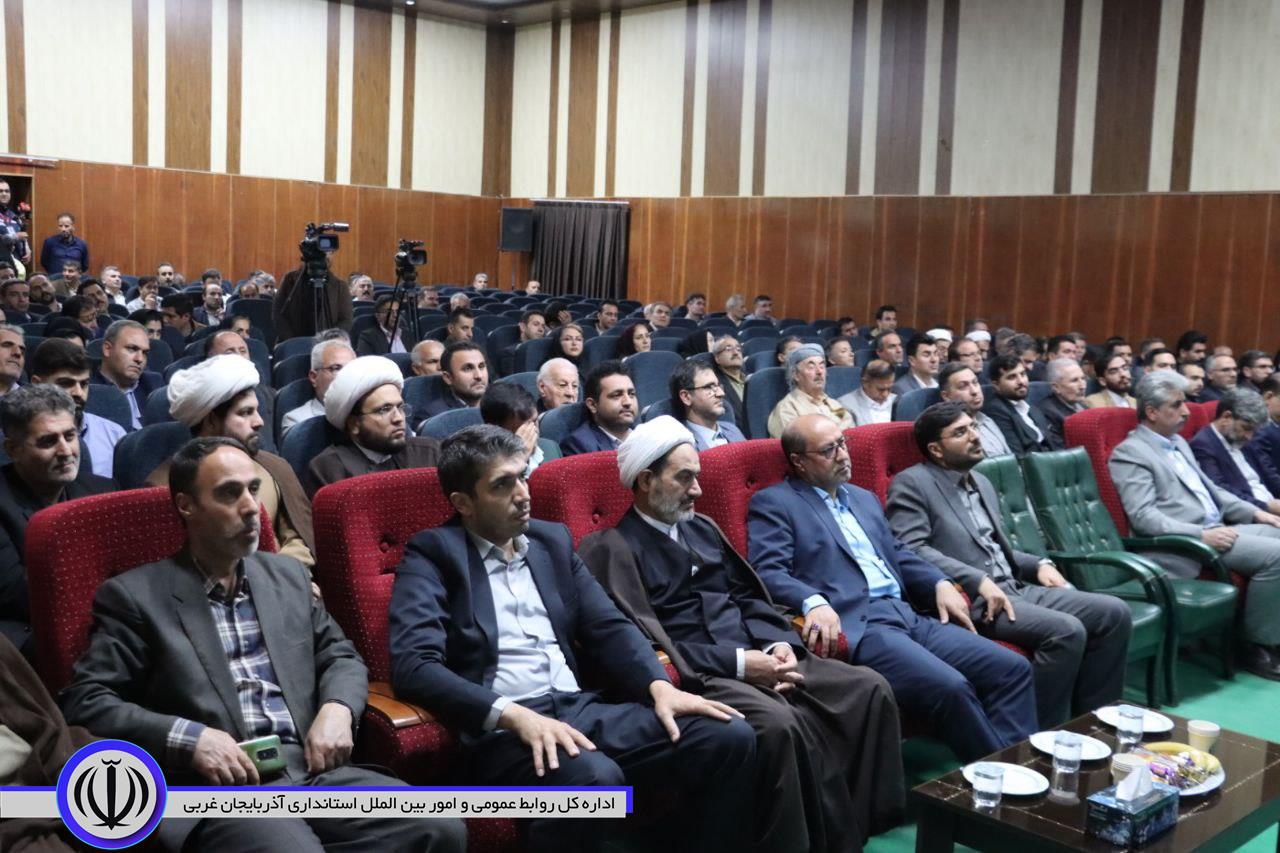 آیین تودیع و معارفه دادستان عمومی و انقلاب مهاباد برگزار شد