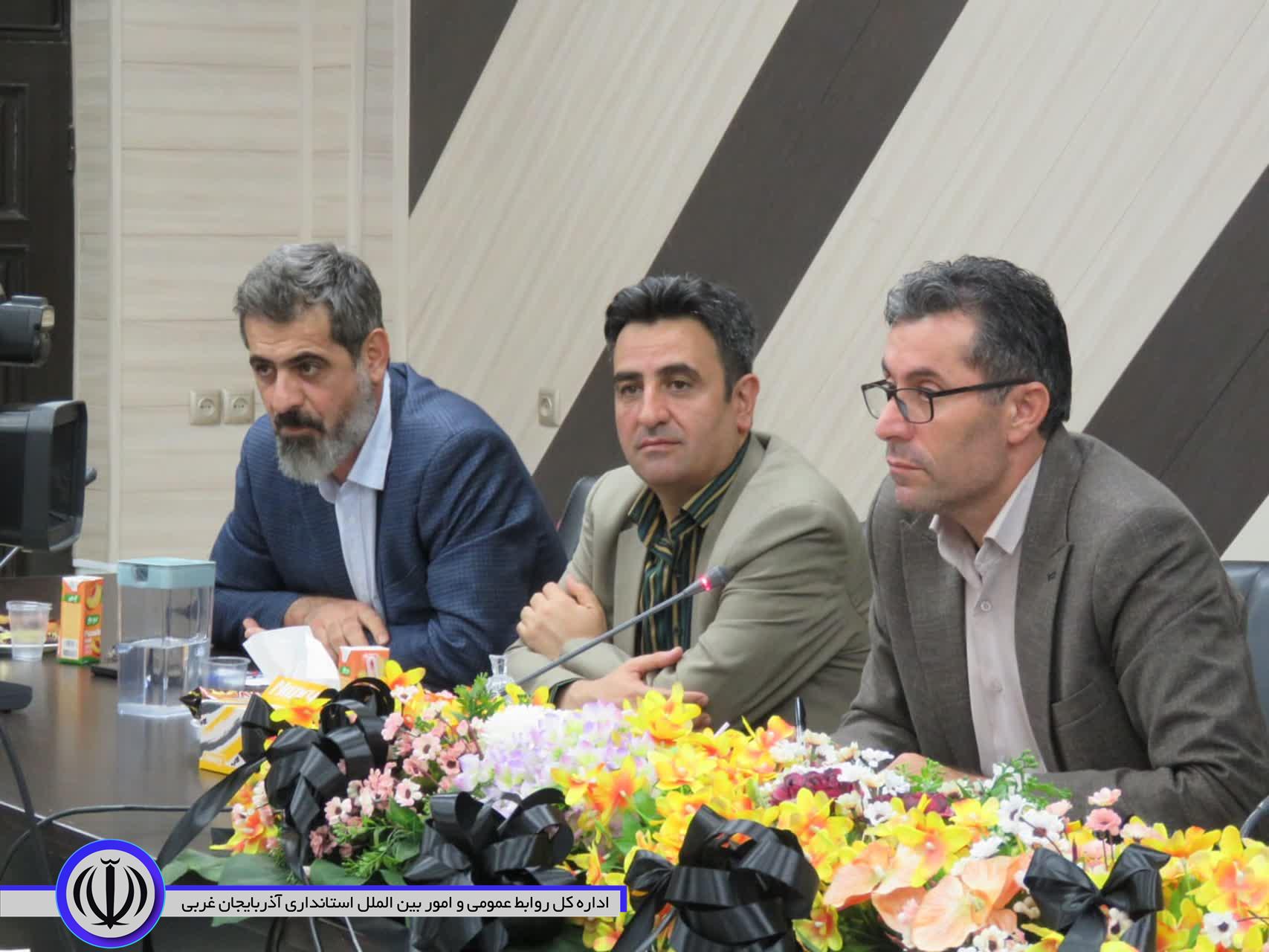 مراسم گرامیداشت روز خبرنگار در مهاباد برگزار شد