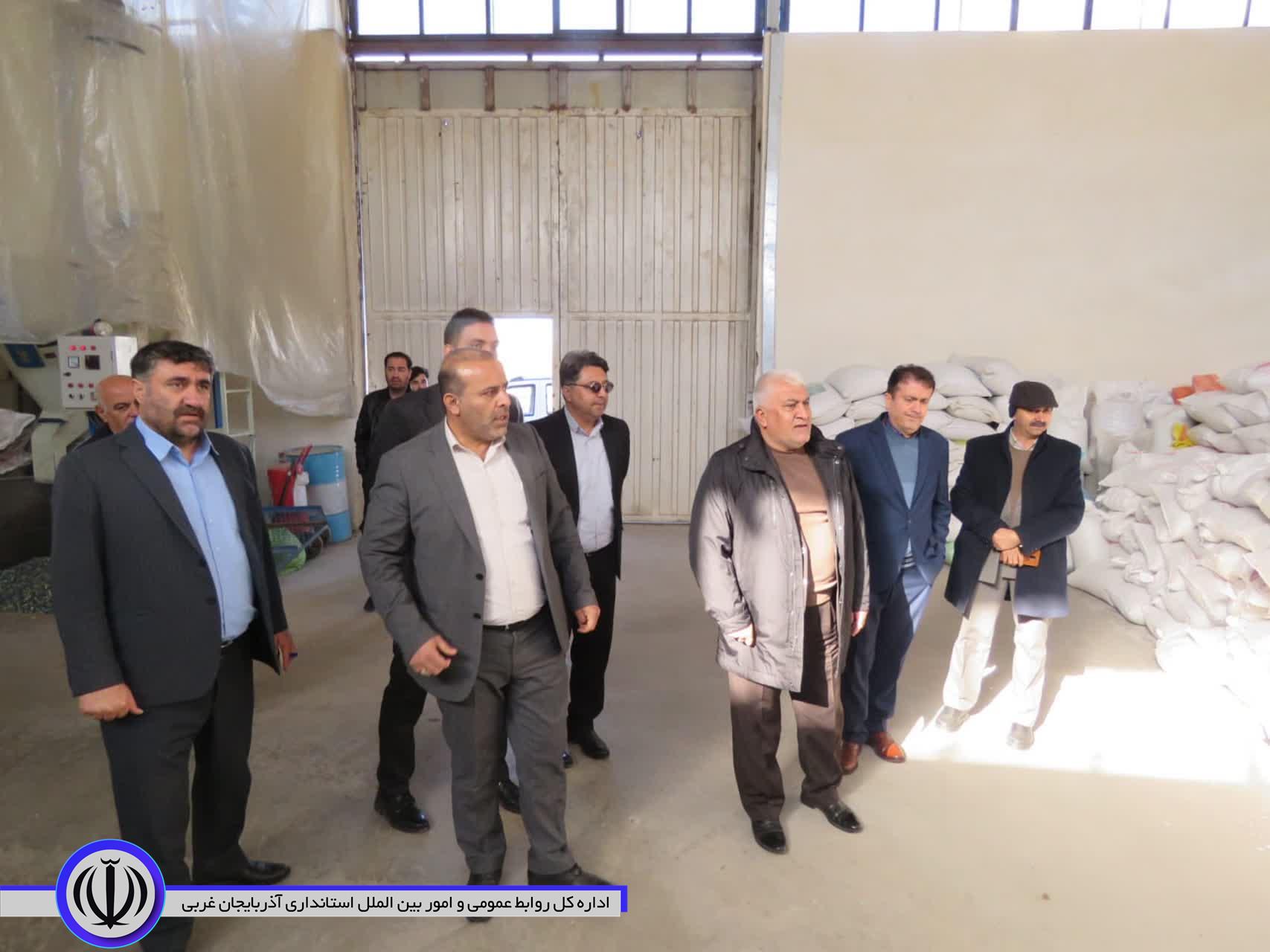 فرماندار ویژه مهاباد از واحدهای تولیدی شهرستان بازدید کرد