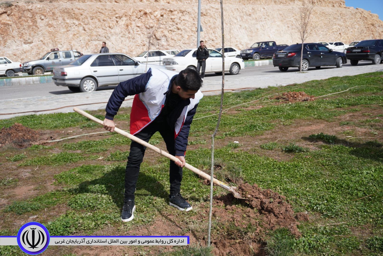 فرماندار ویژه مهاباد: یاد شهدای جنگ رمضان در تاریخ جهان ماندگار است