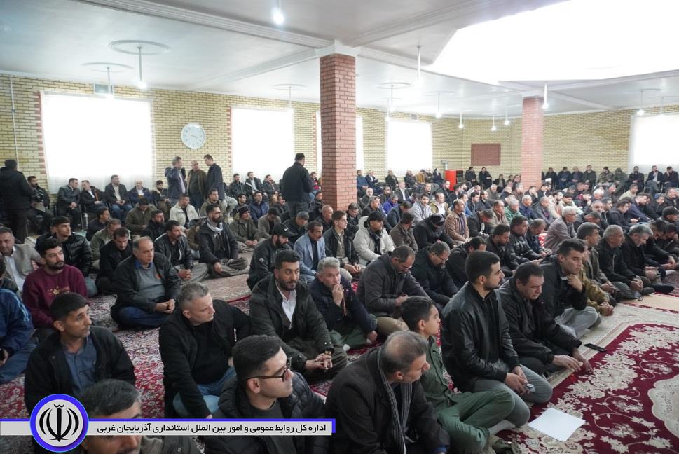 اجتماع مردم مهاباد در بیعت با رهبر معظم انقلاب