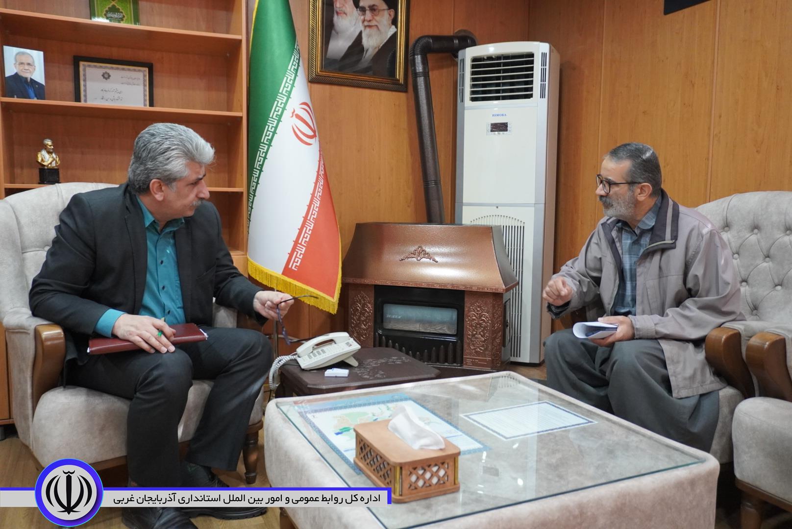 تصاویری از جلسه ملاقات عمومی فرماندار مهاباد در چهارشنبه های مردمی