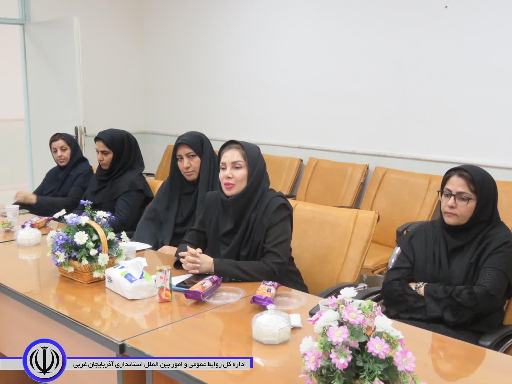 تجلیل از مقام شامخ معلم و استاد در دانشگاه پیام نور مهاباد