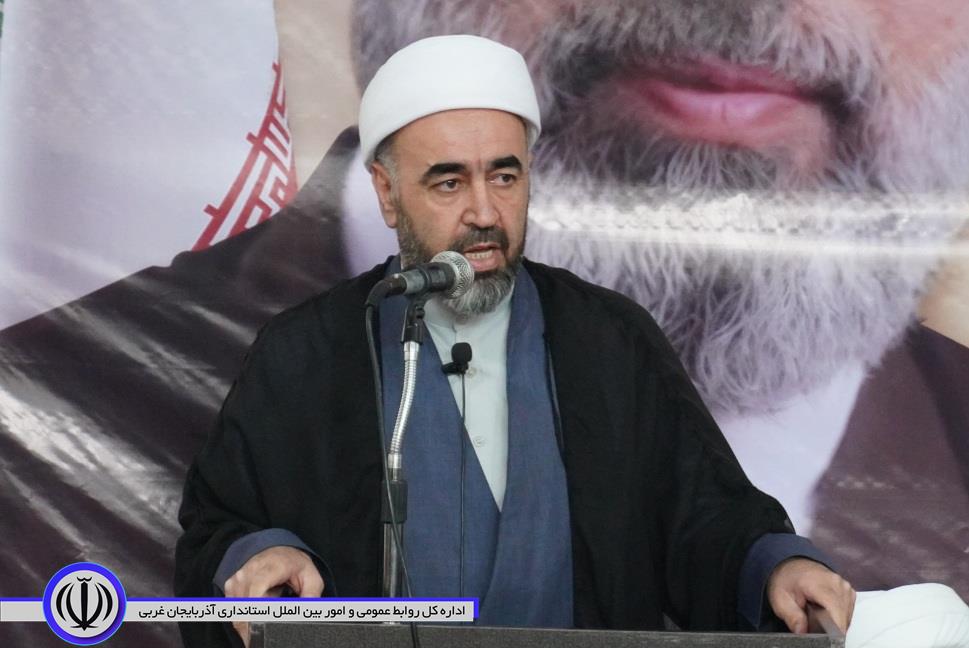 اجتماع مردم مهاباد در بیعت با رهبر معظم انقلاب