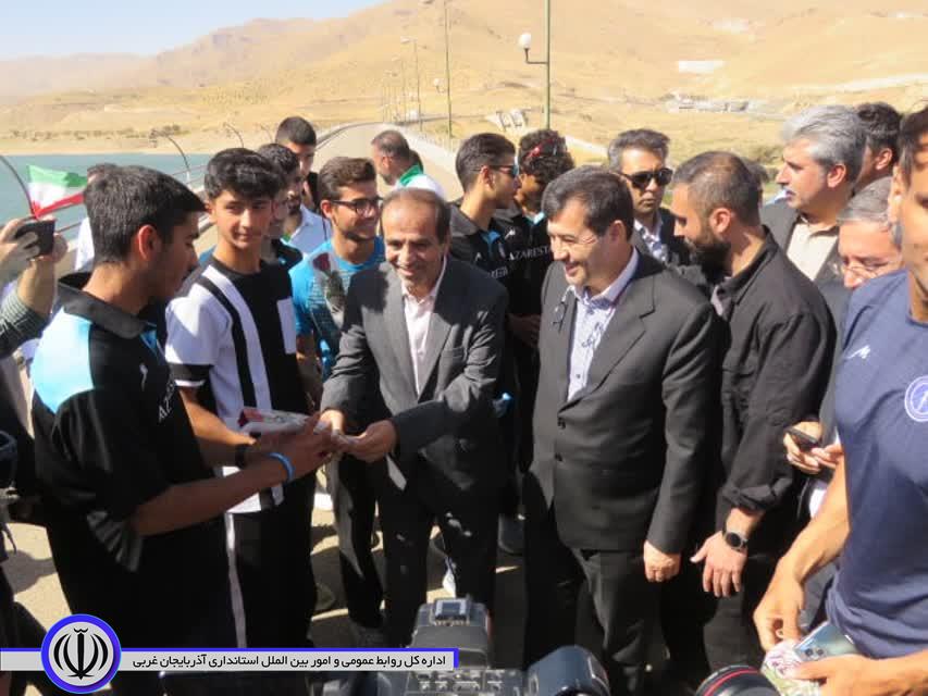 بازدید وزیر ورزش و جوانان از اردوی تیم ملی روئینگ در مهاباد