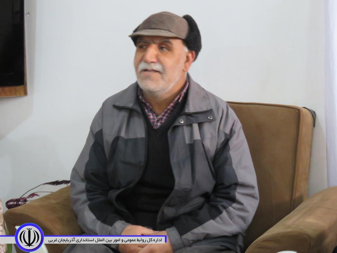 دیدار مسئوولان شهرستان با خانواده معزز شهداء در مهاباد