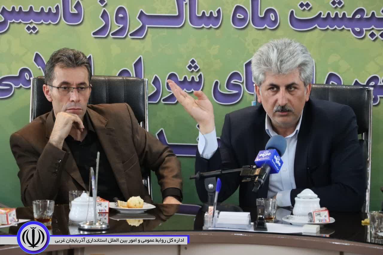 دیدار اعضای شورای تامین و اداری شهرستان با اعضای شورای شهر مهاباد بمناسبت سالروز تاسیس شوراها