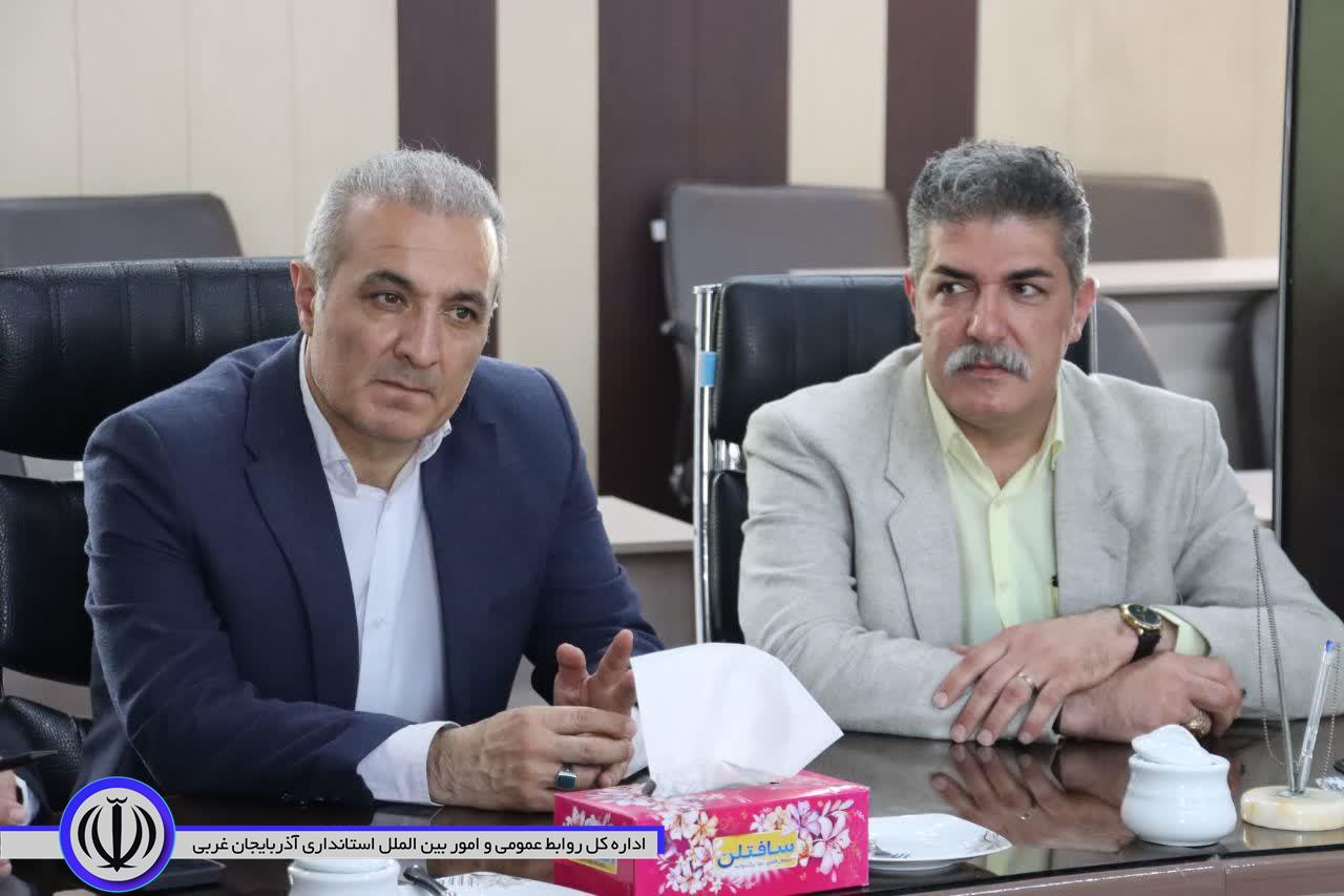 دیدار اعضای شورای تامین و اداری شهرستان با اعضای شورای شهر مهاباد بمناسبت سالروز تاسیس شوراها