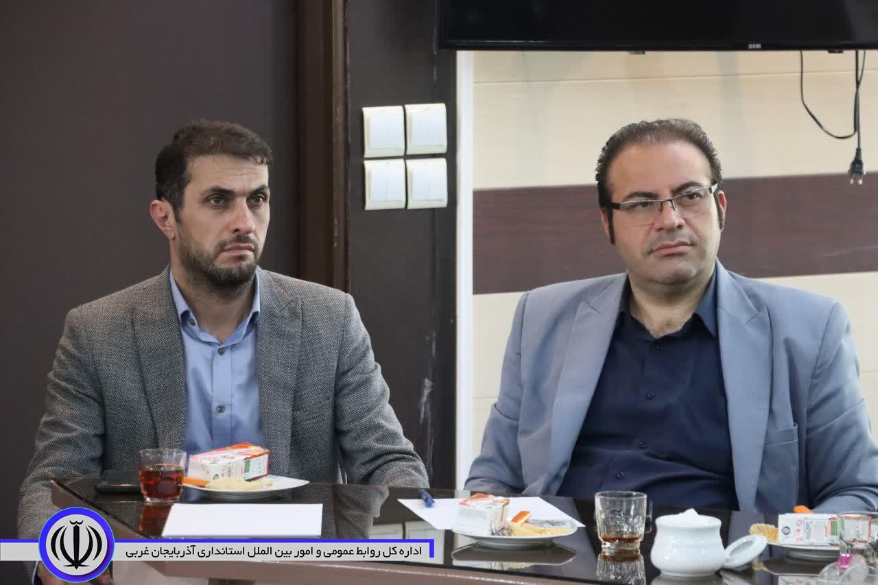 دیدار اعضای شورای تامین و اداری شهرستان با اعضای شورای شهر مهاباد بمناسبت سالروز تاسیس شوراها