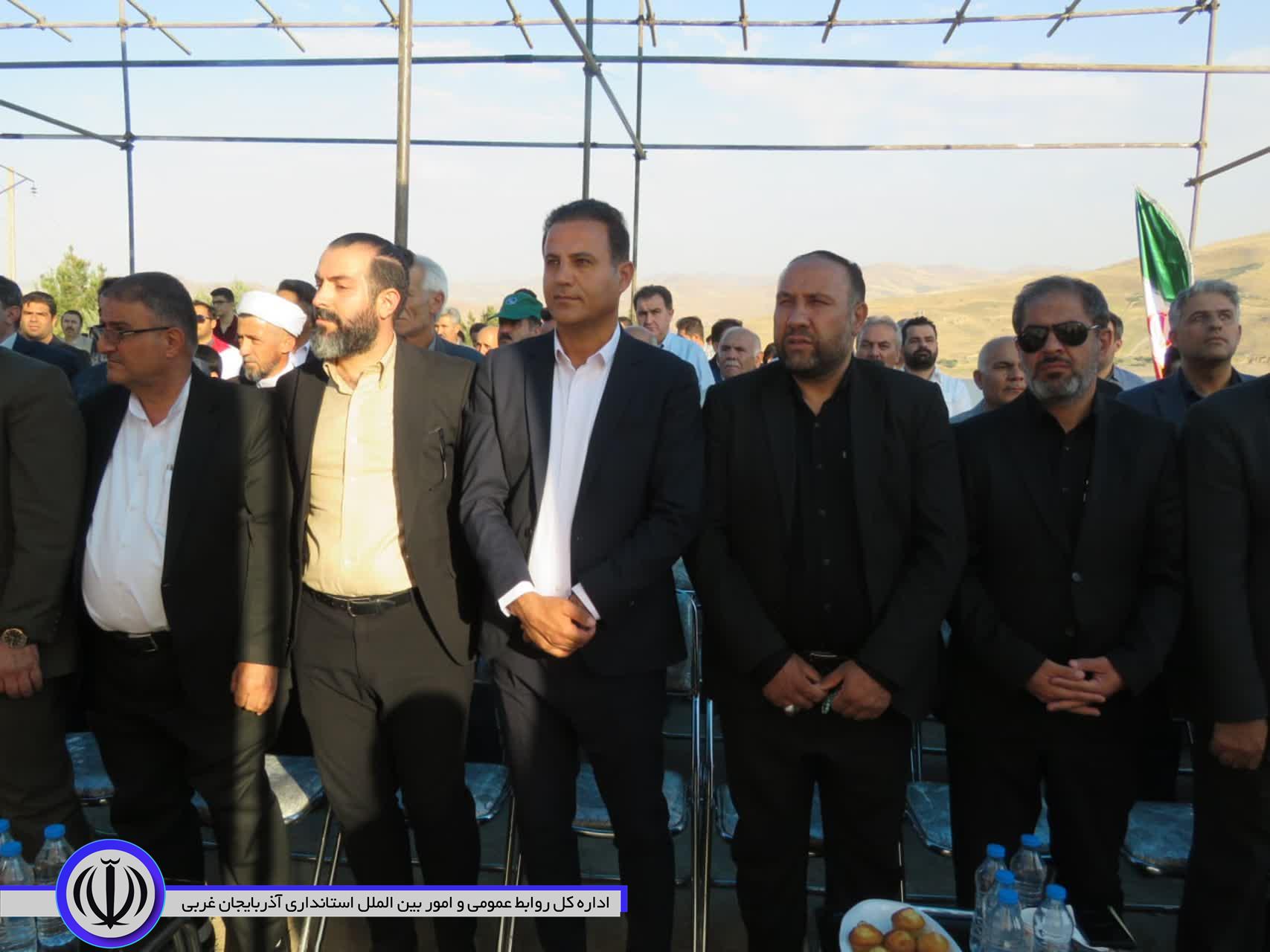 کلنگ زنی مجتمع بزرگ گردشگری در پارک استاد هژار مهاباد