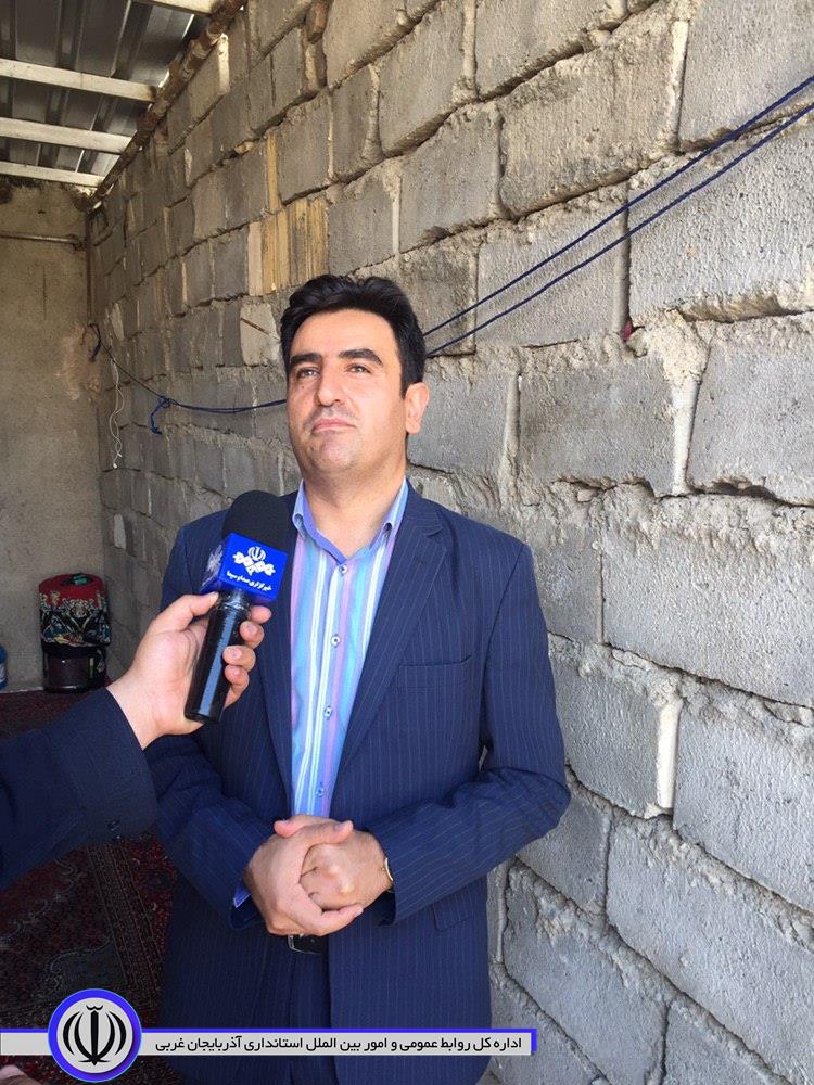اهداء حکم مستمری بگیر 2 نفر از بیمه شدگان صندوق بیمه اجتماعی کشاورزان،روستاییان و عشایر توسط بخشداری مرکزی مهاباد