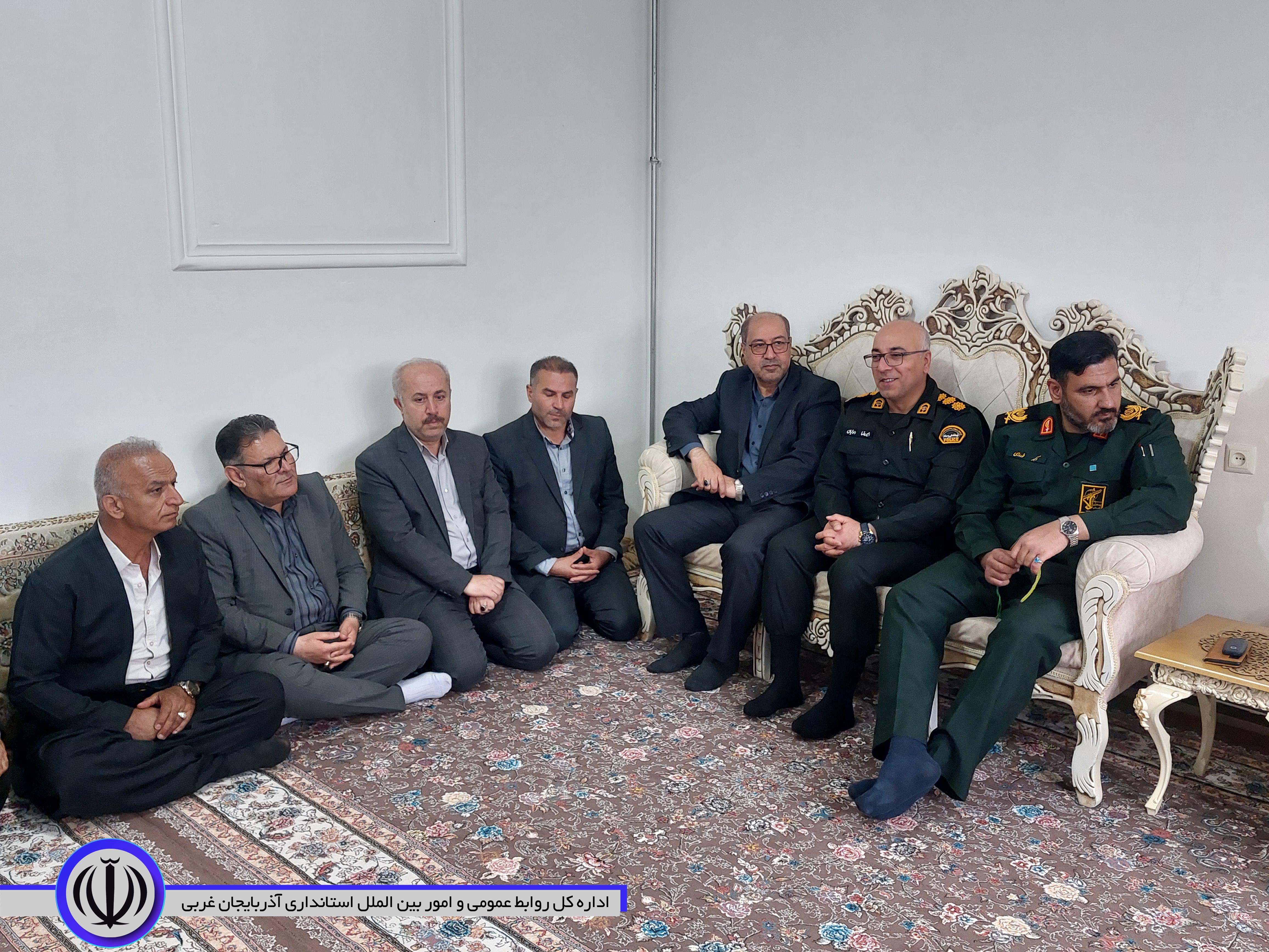 معلمان ستون اقتدار ملی و مایه بالندگی ایران اسلامی هستند