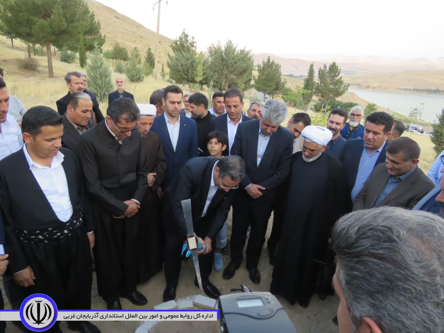 کلنگ زنی مجتمع بزرگ گردشگری در پارک استاد هژار مهاباد