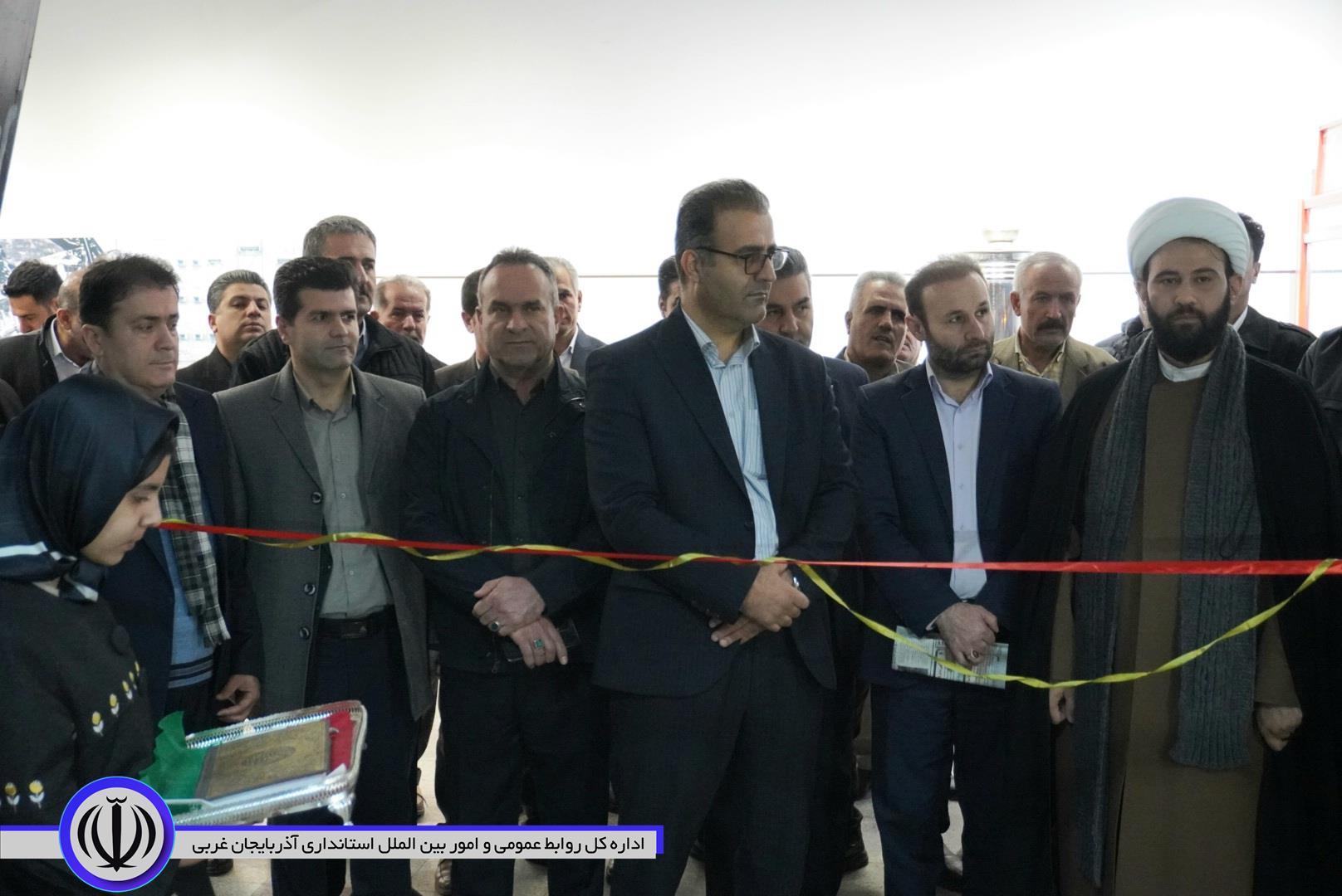 برپایی نمایشگاه صنایع دستی بانوان مهابادی در تالار وحدت