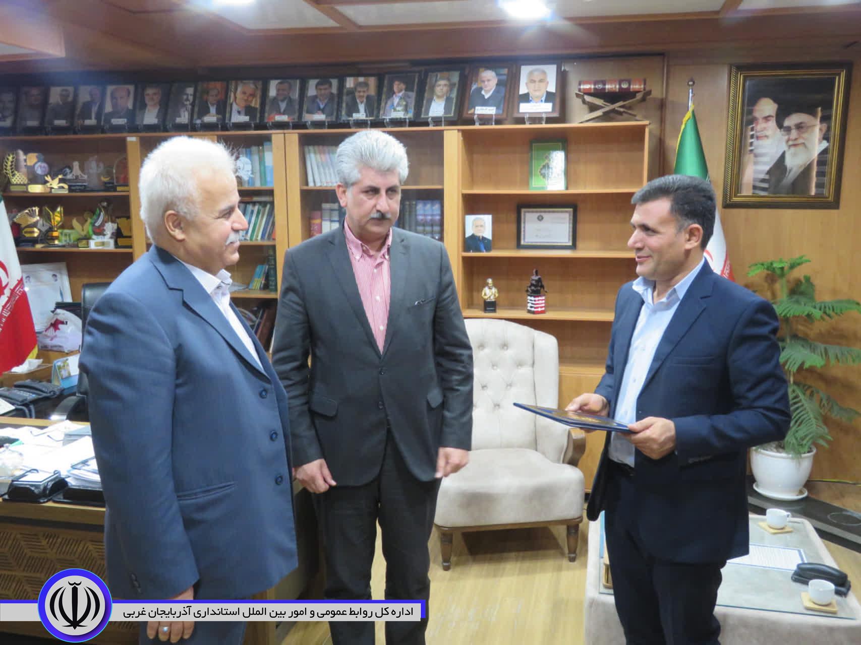 برگزاری مراسم تکریم و معارفه رئیس دانشگاه پیام نور واحد مهاباد