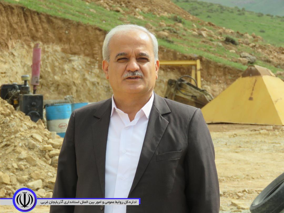 عملیات اجرایی پنج کیلومتر از مسیر روستایی مهاباد به بوکان آغاز شد