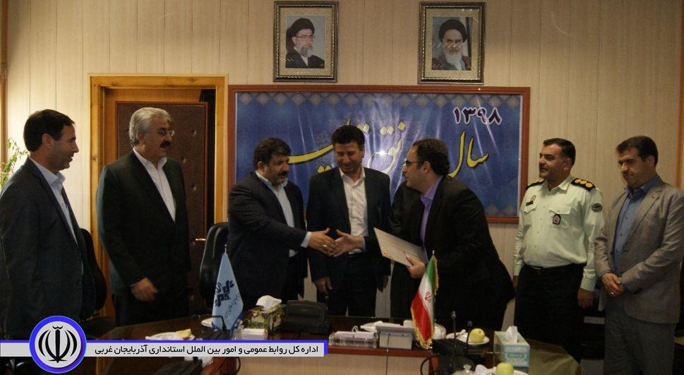دیدار معاون استاندار و فرماندار ویژه شهرستان مهاباد با مجموعه صداوسیمای مرکز مهاباد به مناسبت روز خبرنگار