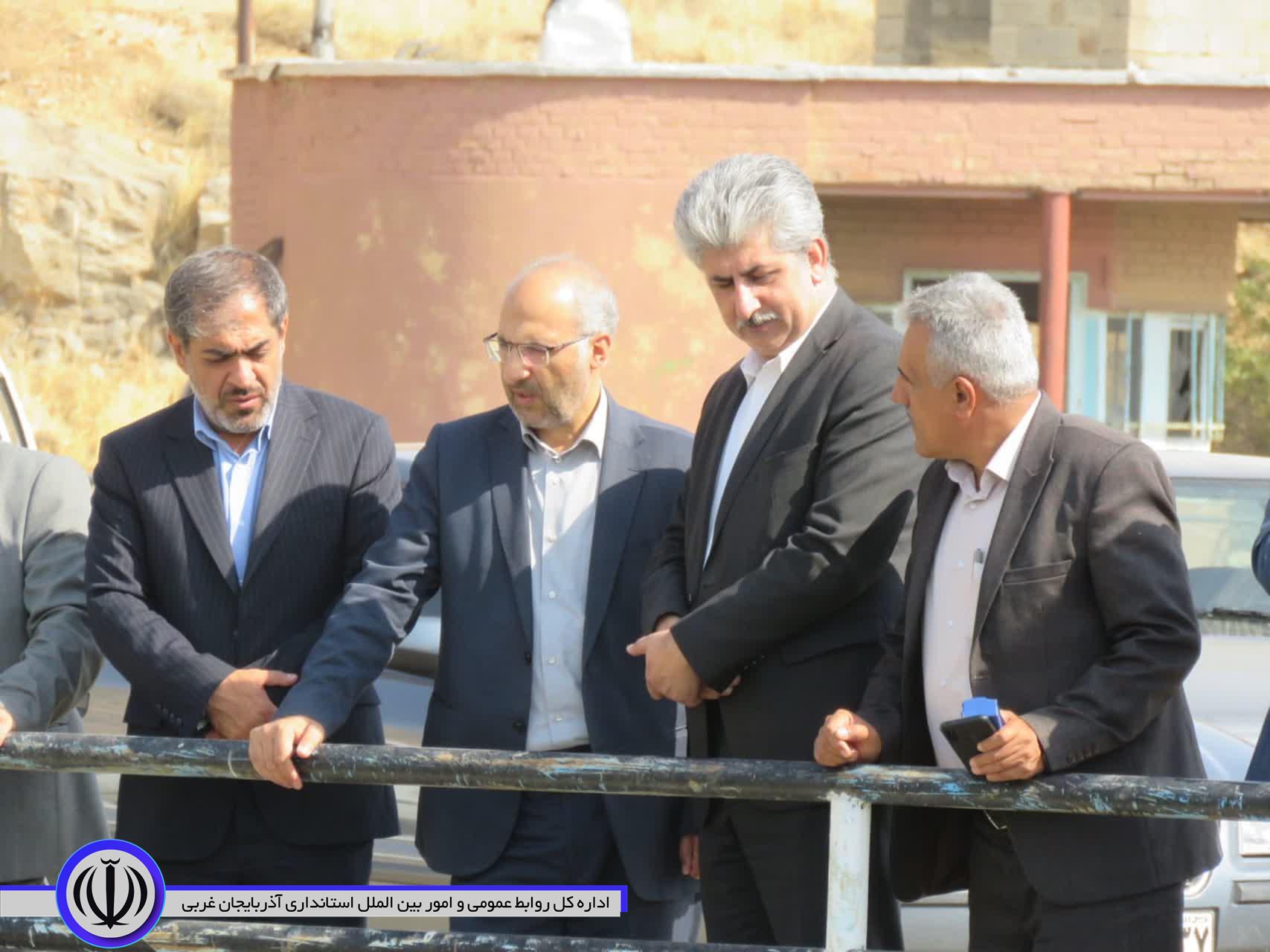 بررسی وضعیت منابع آبی در بازدید مسولان استانی و شهرستان از سد مهاباد