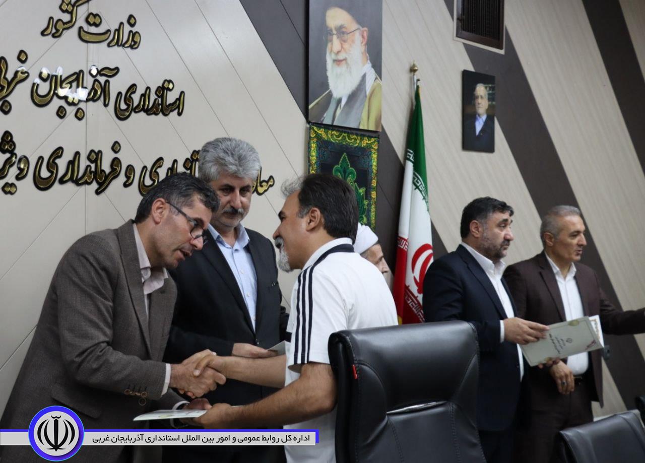 مراسم گرامیداشت روز خبرنگار در مهاباد برگزار شد