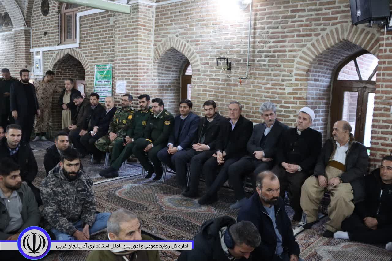 آیین بزرگداشت شهید سیدحسن نصرالله و شهید سید هاشم صفی الدین در مسجد جامع مهاباد