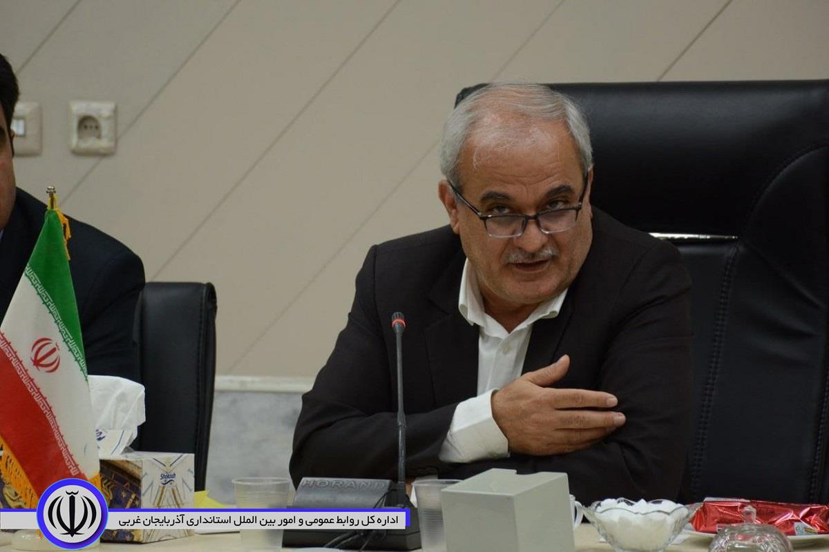 نشست صمیمی فرماندار ویژه مهاباد با تشکل های مردمی