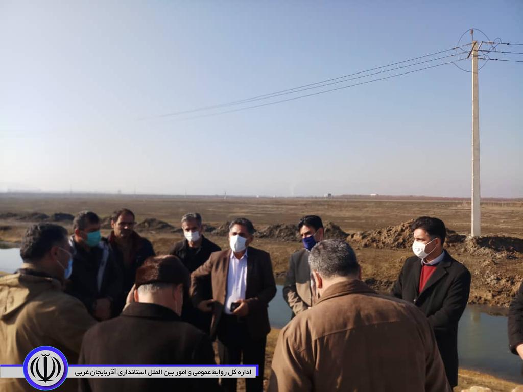 بازدید بخشدار مرکزی مهاباد از محل تامین آب شرب روستای ترشکان