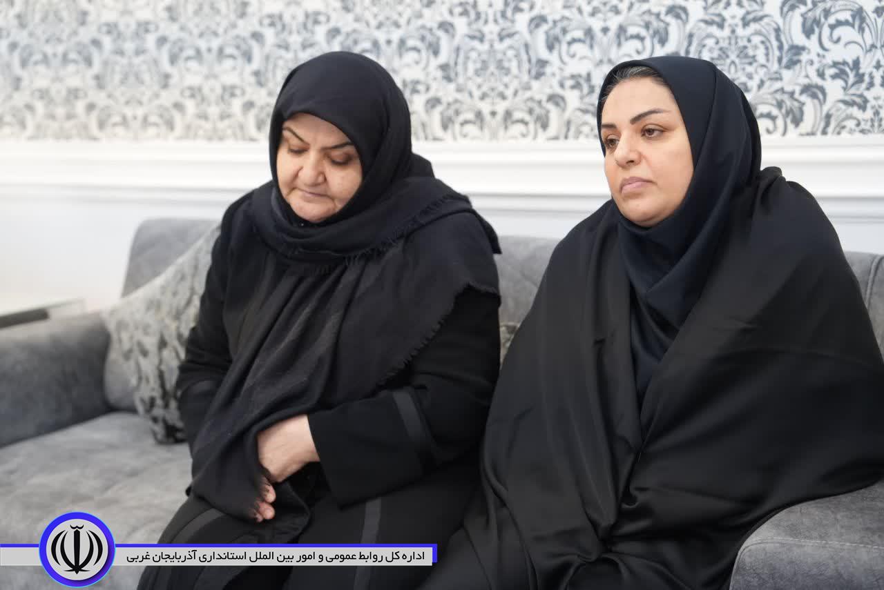 دیدار وزیر ورزش و جوانان و استاندار آذربایجان‌غربی با خانواده شهید حیدری
