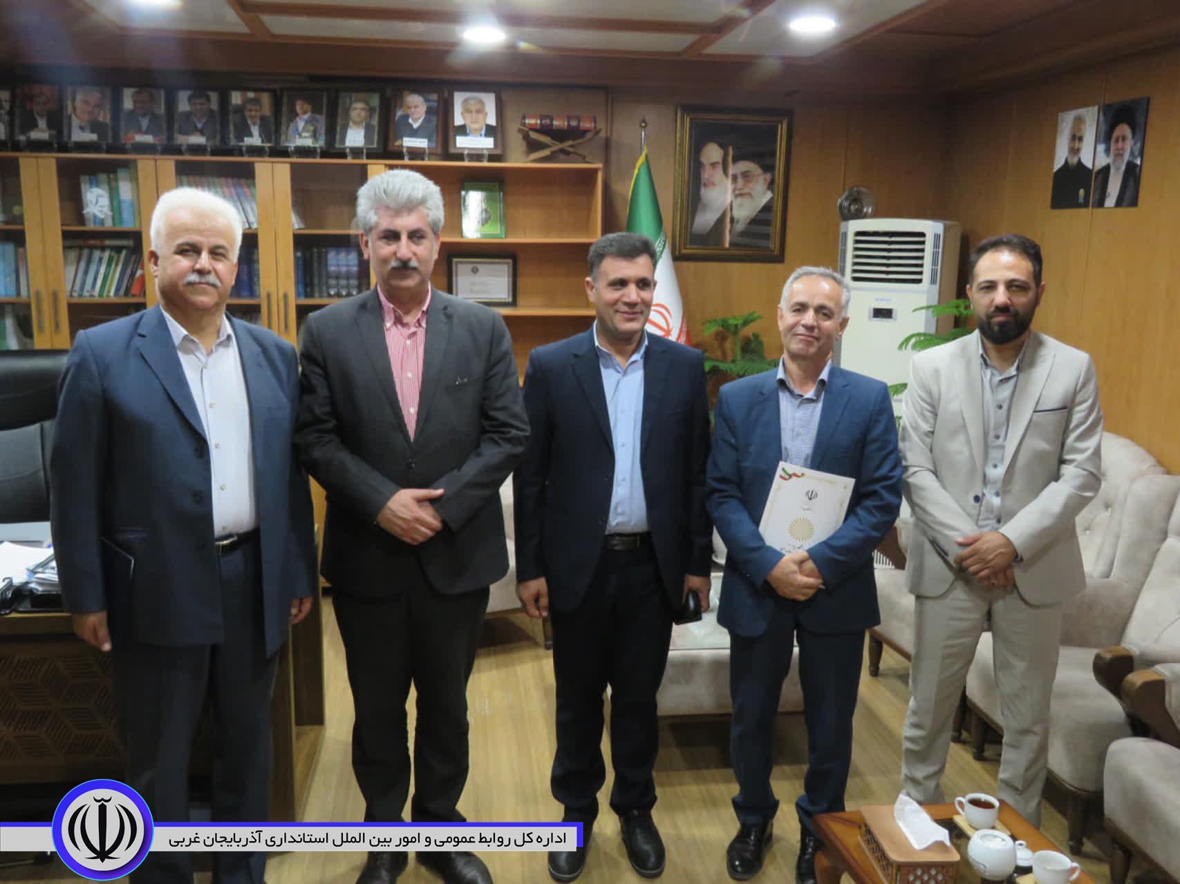 برگزاری مراسم تکریم و معارفه رئیس دانشگاه پیام نور واحد مهاباد