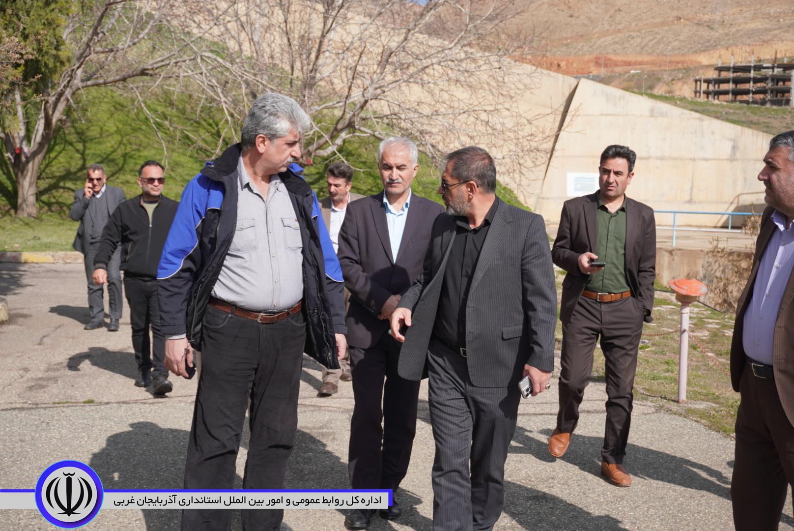 آب مخزن سد مهاباد به سمت دریاچه ارومیه رهاسازی شد