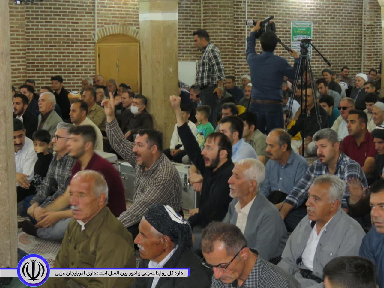 تجمع اعتراضی نمازگزاران مهابادی در محکومیت جنایات رژیم غاصب اسرائیل