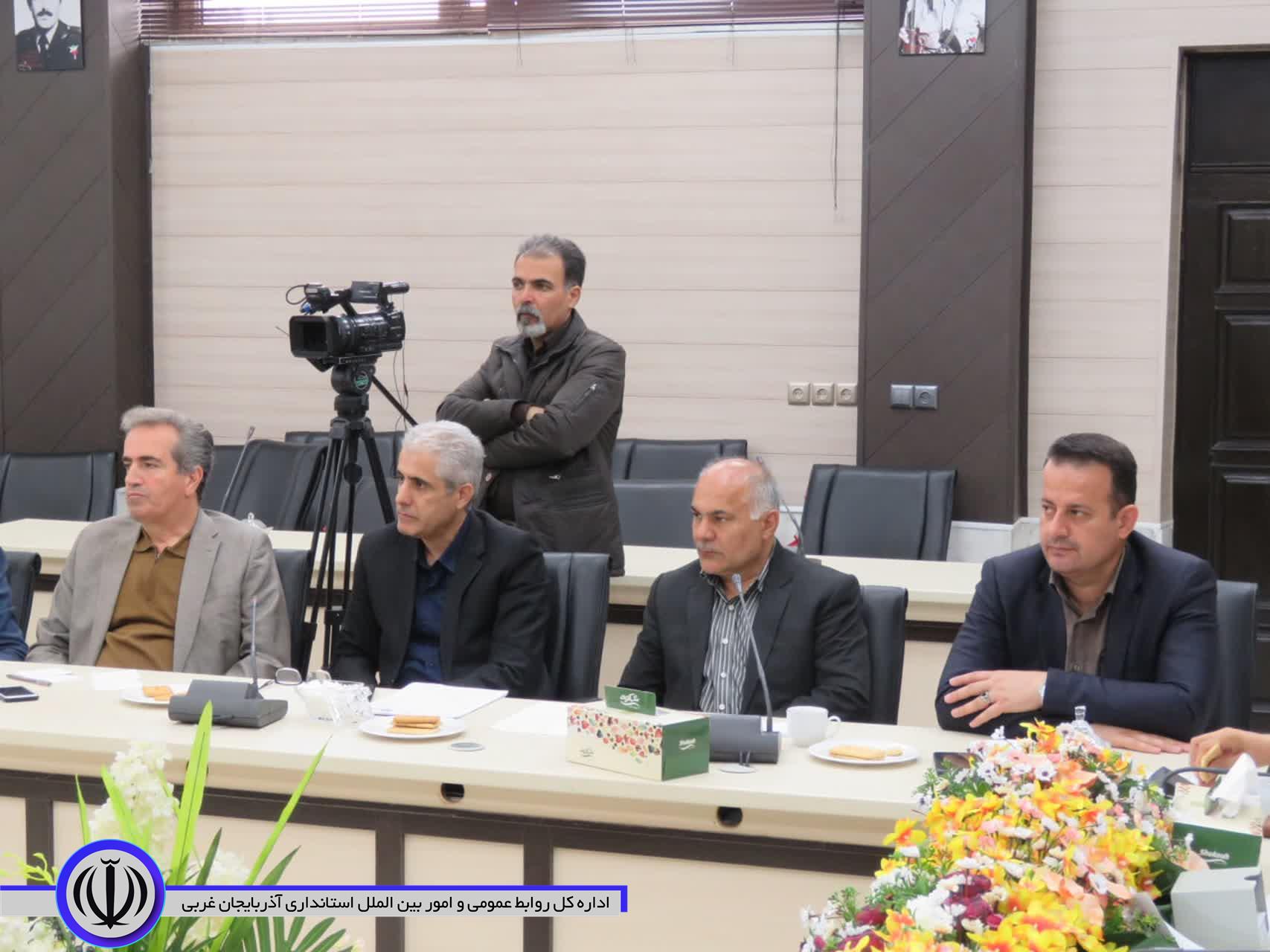بررسی راهکارهای مختلف مدیریت مصرف آب در بخشهای خانگی و کشاورزی مهاباد