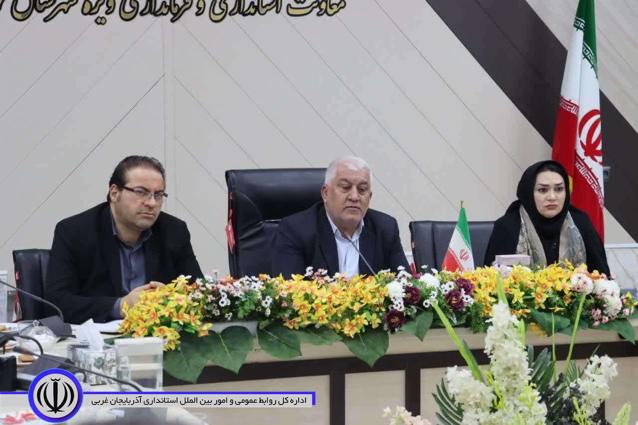 بررسی راهکارهای افزایش سواد سلامت و کاهش آسیب های اجتماعی در مهاباد