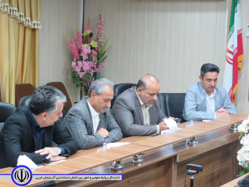 جلسه کارگروه آرد و نان و گندم شهرستان مهاباد برگزار شد