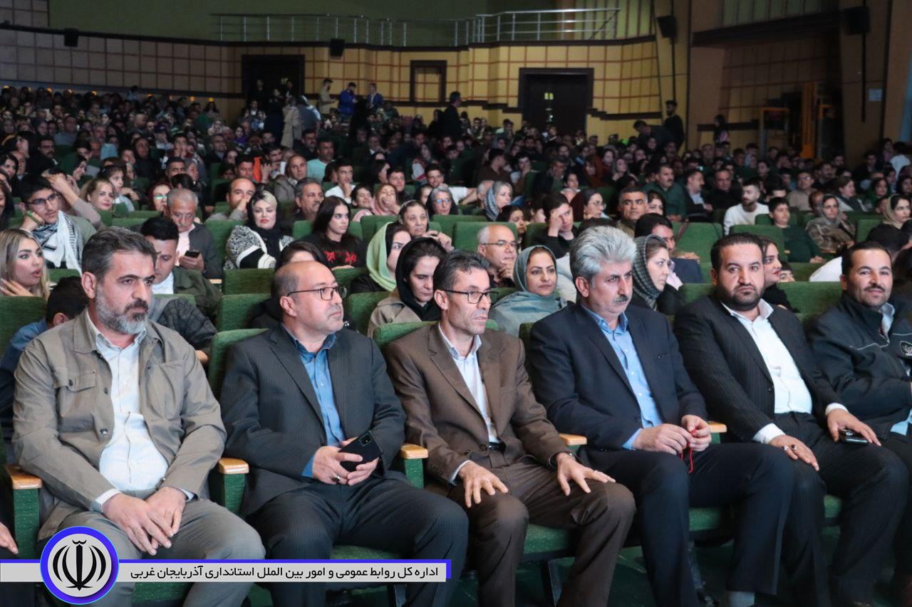 برگزاری پنجمین جشنواره موسیقی فولکلور کوردی در مهاباد